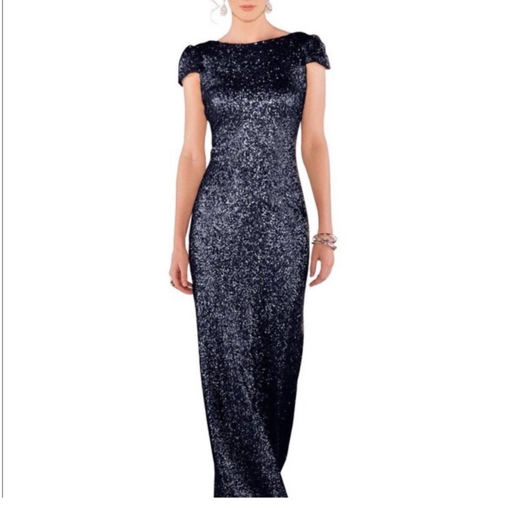 SORELLA VITA Elegant Blue Gown
